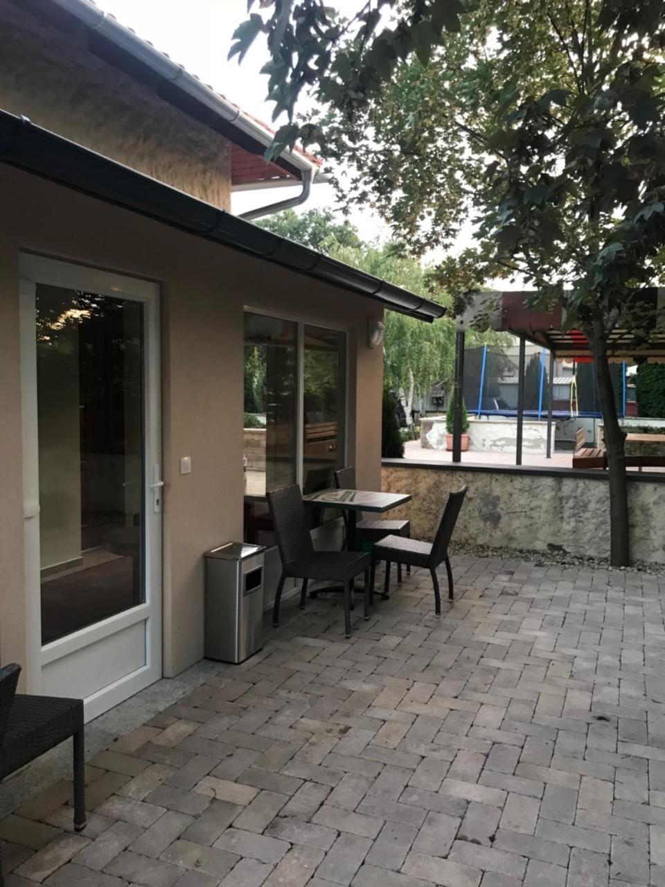 Aurora Panzió Acomodação com café da manhã Bük Exterior foto